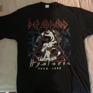 Def lepard band tee
